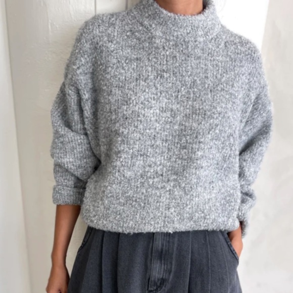 Le Bon Shoppe Sweaters - NEW Le Bon Shoppe Elise Sweater